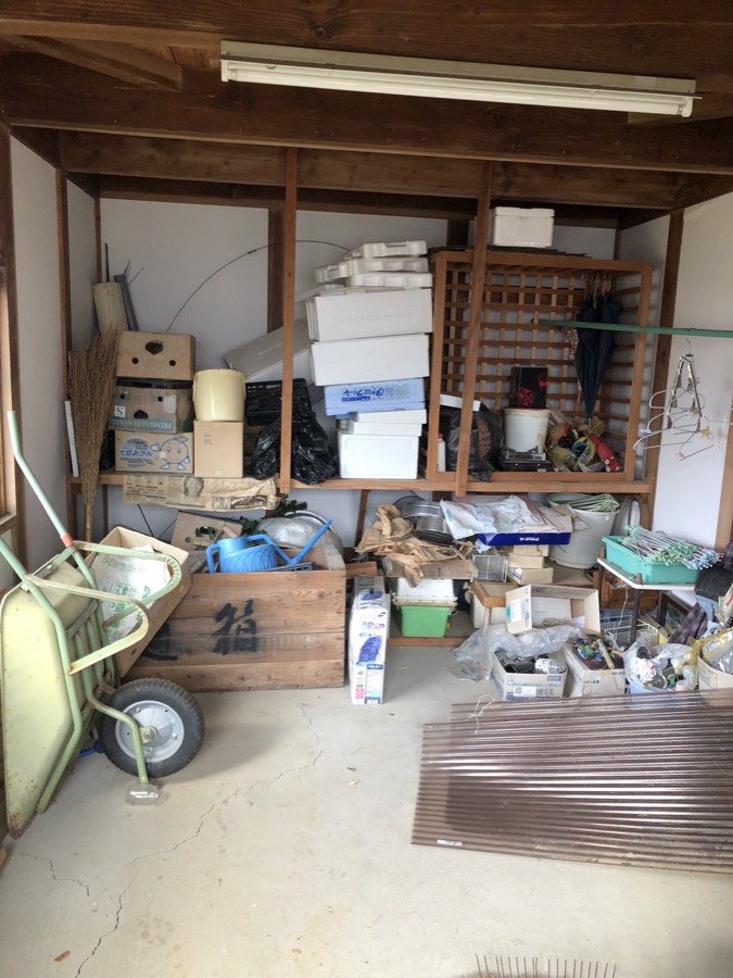 倉庫の不用品回収前